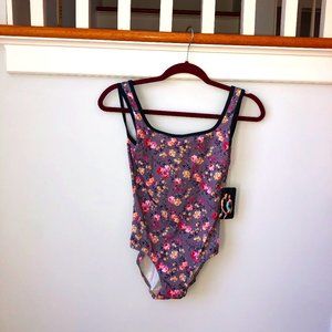 Eleve Leotard Size S, Low Back!